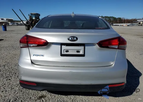 2018 Kia Forte Lx from USA, damaged, VIN 3KPFK4A79JE270621